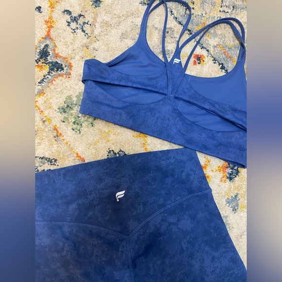 Fabletics Set - Picture 3 of 3